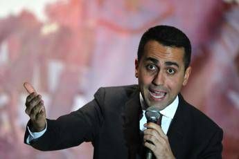 Stop giochi di potere, Di Maio scuote i partiti Stop giochi di potere, Di Maio scuote i partiti