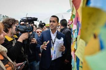 Siria, Di Maio: Missili costati 60 milioni, meglio dare soldi a popolazione Siria, Di Maio: Missili costati 60 milioni, meglio dare soldi a popolazione