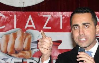 Di Maio contro i massoni: Li denuncio Di Maio contro i massoni: Li denuncio