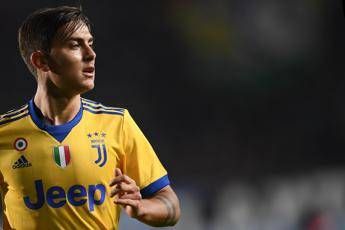 Dybala, Dzeko e Mertens nella lista dei 30 per il Pallone d'Oro Dybala, Dzeko e Mertens nella lista dei 30 per il Pallone d'Oro