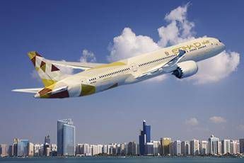 Etihad ed Emirates sospendono i voli verso il Qatar Etihad ed Emirates sospendono i voli verso il Qatar