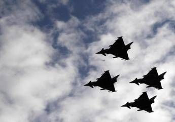 Spagna, si schianta Eurofighter dopo parata: muore pilota Spagna, si schianta Eurofighter dopo parata: muore pilota