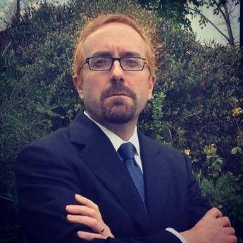 Ambasciatore americano in versione 'bionda' contro sindaco di Ankara Ambasciatore americano in versione 'bionda' contro sindaco di Ankara