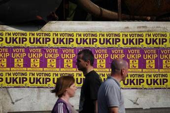 Candidato Ukip è una star del porno. Il partito di Farage lo difende: Nessun problema Candidato Ukip è una star del porno. Il partito di Farage lo difende: Nessun problema