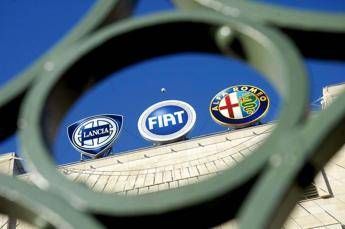Milano parte debole, ribassi per Ferrari e Fca Milano parte debole, ribassi per Ferrari e Fca
