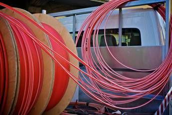 Open Fiber, 3,5 mld per nuova rete in fibra ottica Open Fiber, 3,5 mld per nuova rete in fibra ottica