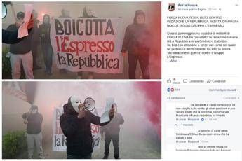 Fumogeni e maschere: blitz Forza Nuova a La Repubblica Fumogeni e maschere: blitz Forza Nuova a La Repubblica