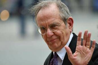 Banche venete, Padoan: Soluzione è prossima Banche venete, Padoan: Soluzione è prossima