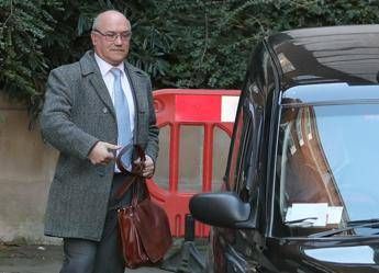 Scandalo Oxfam, sotto accusa il numero uno Scandalo Oxfam, sotto accusa il numero uno