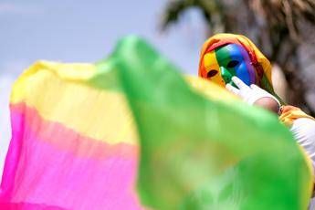 Roma, segregata in casa perché lesbica Roma, segregata in casa perché lesbica