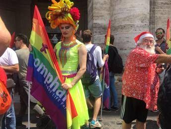 Gay Center: Renzi sposi la prima coppia Gay Center: Renzi sposi la prima coppia
