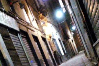 Genova, stop a kebab e sexy shop nel centro storico Genova, stop a kebab e sexy shop nel centro storico