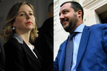 Lo scontro sui vaccini Lo scontro sui vaccini