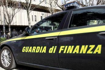 Fisco, frode internazionale: 7 arresti. Sequestri per 63 milioni Fisco, frode internazionale: 7 arresti. Sequestri per 63 milioni