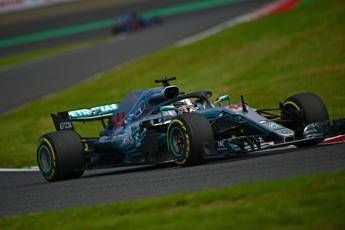 Pole Hamilton in Giappone, male le Ferrari Pole Hamilton in Giappone, male le Ferrari
