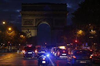 Crisi Libano, Hariri a Parigi Crisi Libano, Hariri a Parigi