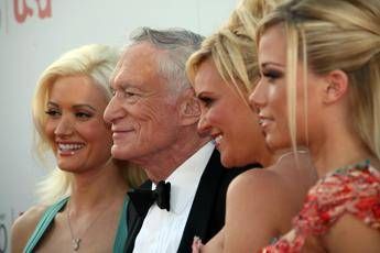 Addio a Hugh Hefner, fondatore di Playboy Addio a Hugh Hefner, fondatore di Playboy