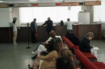 Italiani alla cassa: 10 miliardi per Imu e Tasi Italiani alla cassa: 10 miliardi per Imu e Tasi