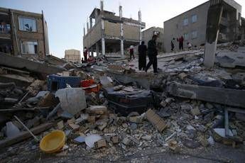 Italy ready to offer quake aid to Iran and Iraq Italy ready to offer quake aid to Iran and Iraq