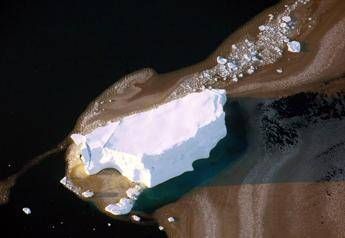 Sale il livello dell'Oceano Antartico, allarme dei ricercatori: il Polo Sud si sta sciogliendo Sale il livello dell'Oceano Antartico, allarme dei ricercatori: il Polo Sud si sta sciogliendo