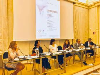 Ipoparatiroidismo, campagna social per conoscerlo Ipoparatiroidismo, campagna social per conoscerlo
