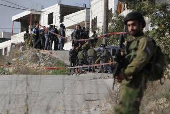 Hebron, soldatessa israeliana ferita da un cecchino palestinese Hebron, soldatessa israeliana ferita da un cecchino palestinese
