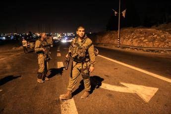 Raid israeliano a Betlemme, ucciso 18enne palestinese Raid israeliano a Betlemme, ucciso 18enne palestinese