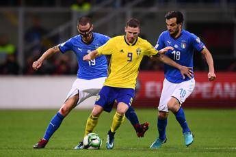 Via le mummie, l'attacco di Paolo Cannavaro Via le mummie, l'attacco di Paolo Cannavaro
