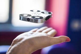 AirSelfie: progetto italiano lanciato su Kickstarter AirSelfie: progetto italiano lanciato su Kickstarter