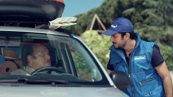 Energas in viaggio con Lino Banfi per il nuovo spot Energas in viaggio con Lino Banfi per il nuovo spot