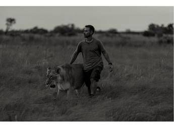 #SavingAslan: un video racconta la storia del leone Aslan e di come Kukident lo abbia reso di nuovo il Re della Savana #SavingAslan: un video racconta la storia del leone Aslan e di come Kukident lo abbia reso di nuovo il Re della Savana