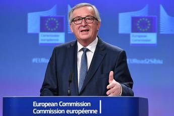 Juncker: L'Italia ci ha rassicurato Juncker: L'Italia ci ha rassicurato