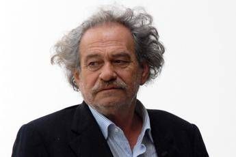 L'addio a Kounellis, lunedì i funerali nella Chiesa degli Artisti a Roma L'addio a Kounellis, lunedì i funerali nella Chiesa degli Artisti a Roma