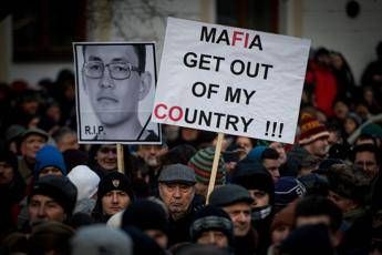 Reporter ucciso, chi sono i 3 italiani coinvolti Reporter ucciso, chi sono i 3 italiani coinvolti