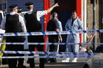 Terrore a Londra, furgone su fedeli fuori moschea /Foto Terrore a Londra, furgone su fedeli fuori moschea /Foto