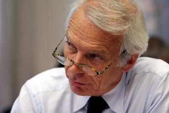 Autogrill-Libro dei Fatti, Levi: E' stimolo alla lettura Autogrill-Libro dei Fatti, Levi: E' stimolo alla lettura