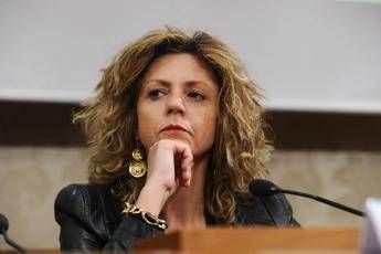 Reddito cittadinanza, Lezzi: Se salta governo avrà problemi Reddito cittadinanza, Lezzi: Se salta governo avrà problemi
