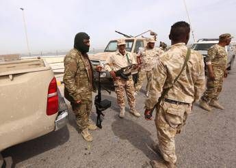 Libia, il premier di Tripoli ha lasciato la capitale: si è rifugiato a Misurata Libia, il premier di Tripoli ha lasciato la capitale: si è rifugiato a Misurata
