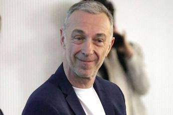 Svelato spot Radio Deejay, Linus si arrabbia: Qualcuno mi ha rovinato la sorpresa Svelato spot Radio Deejay, Linus si arrabbia: Qualcuno mi ha rovinato la sorpresa