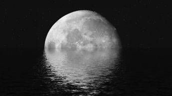Tintarella 'di luna', dai raggi Uv danni per la pelle anche al buio Tintarella 'di luna', dai raggi Uv danni per la pelle anche al buio