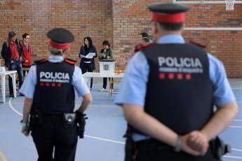Catalogna, capo dei Mossos accusato di sedizione Catalogna, capo dei Mossos accusato di sedizione