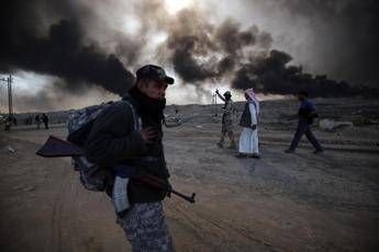 Papa Francesco: A Mosul crudeltà che fa piangere Papa Francesco: A Mosul crudeltà che fa piangere