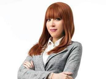 Sul web Francesca Macrì veste i panni di Barbara Berlusconi Sul web Francesca Macrì veste i panni di Barbara Berlusconi