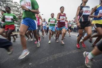 Beve troppa acqua durante maratona: mamma in coma Beve troppa acqua durante maratona: mamma in coma