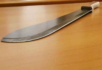 Torino, aggredisce con un machete il fratello della fidanzata: arrestato Torino, aggredisce con un machete il fratello della fidanzata: arrestato
