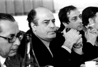 Addio a Oscar Mammì, padre della prima legge sulle tv Addio a Oscar Mammì, padre della prima legge sulle tv