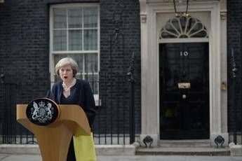 Theresa May contro Trump: Con torture stop a cooperazione intelligence Theresa May contro Trump: Con torture stop a cooperazione intelligence