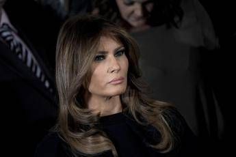 Green Card, nel 2001 la volta di Melania Green Card, nel 2001 la volta di Melania