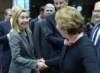 Mogherini: Trump non può smantellare accordo con Iran Mogherini: Trump non può smantellare accordo con Iran