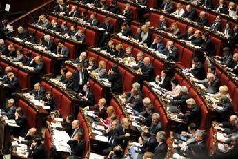 Irpef, sì alla fiducia dalla Camera per il decreto sugli 80 euro Irpef, sì alla fiducia dalla Camera per il decreto sugli 80 euro